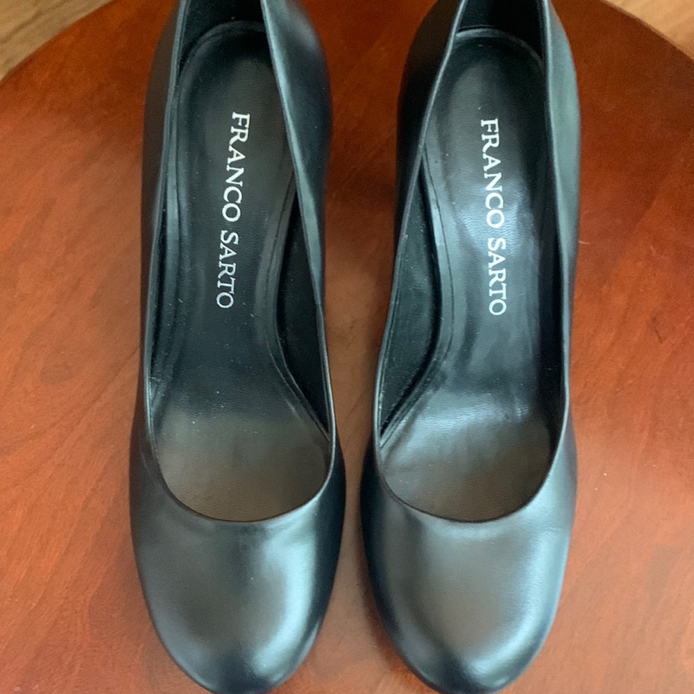 Franco Sarto Black pumps. size 6.5M